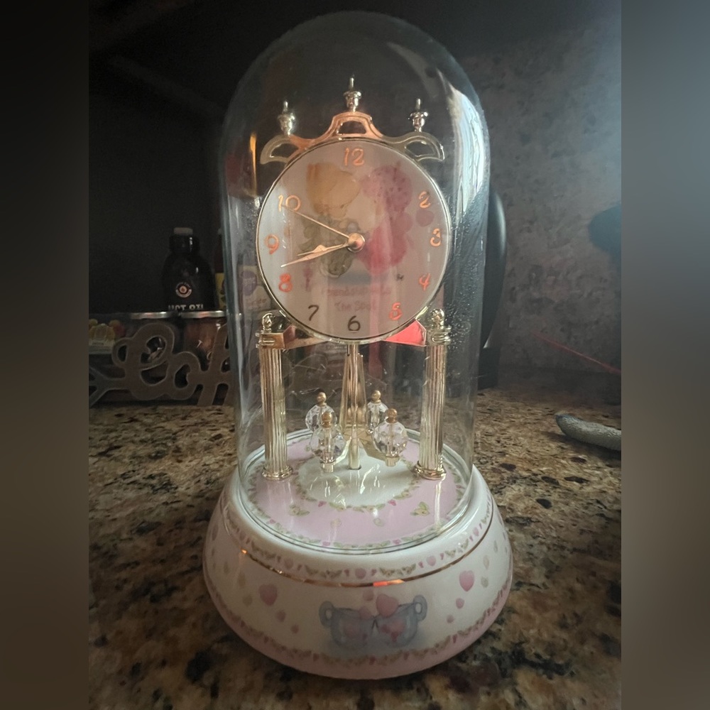 SKU 1 Mint Precious Moment Clock